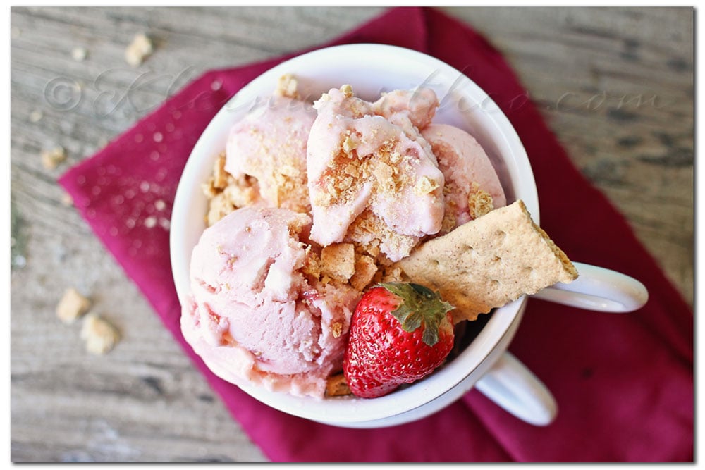 Strawberry Cheesecake Frozen Yogurt