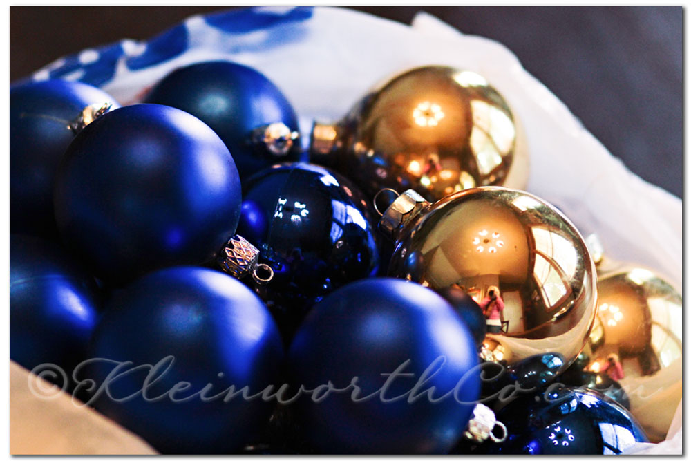 Re-Purpose Ornaments {DIY}