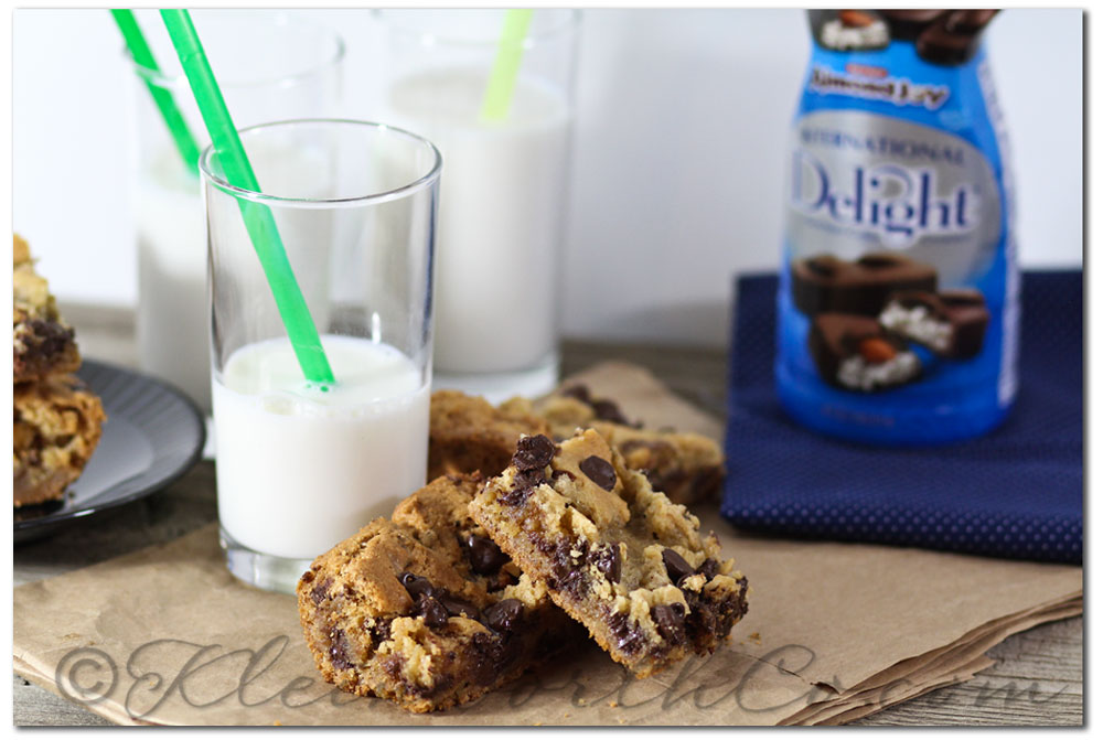 Almond Joy Cream Delight Bars