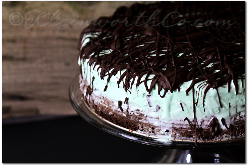 Grasshopper Ice Cream Cake ~ Your Best Weekly, weekly creating sharing, grasshopper ice cream cake, easy ice cream cake, recipe, mint ice cream cake