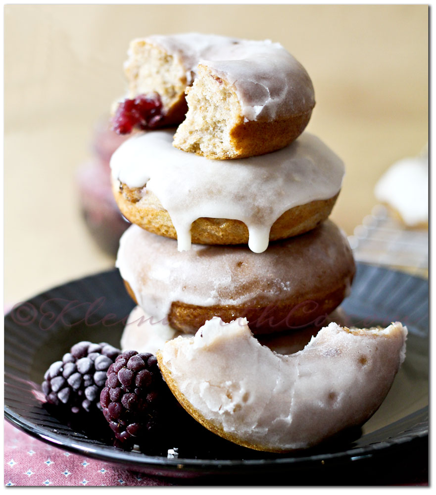 Blackberry Whole Wheat Mini-Donuts {Recipe}