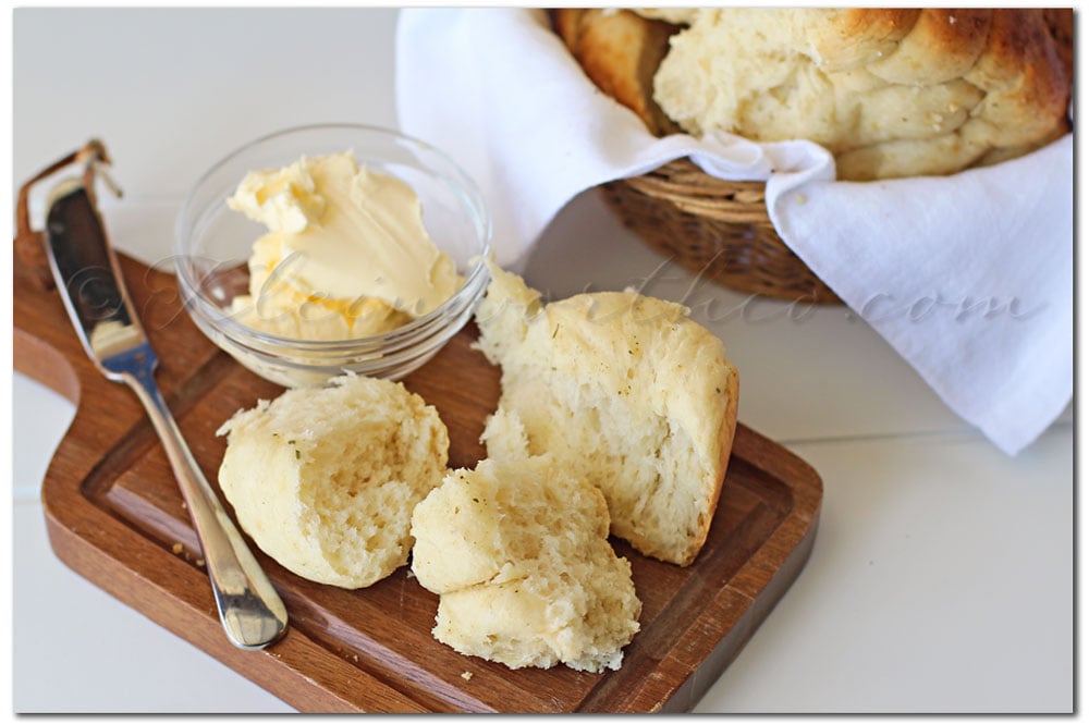 Slow Cooker Gluten Free Garlic Bread