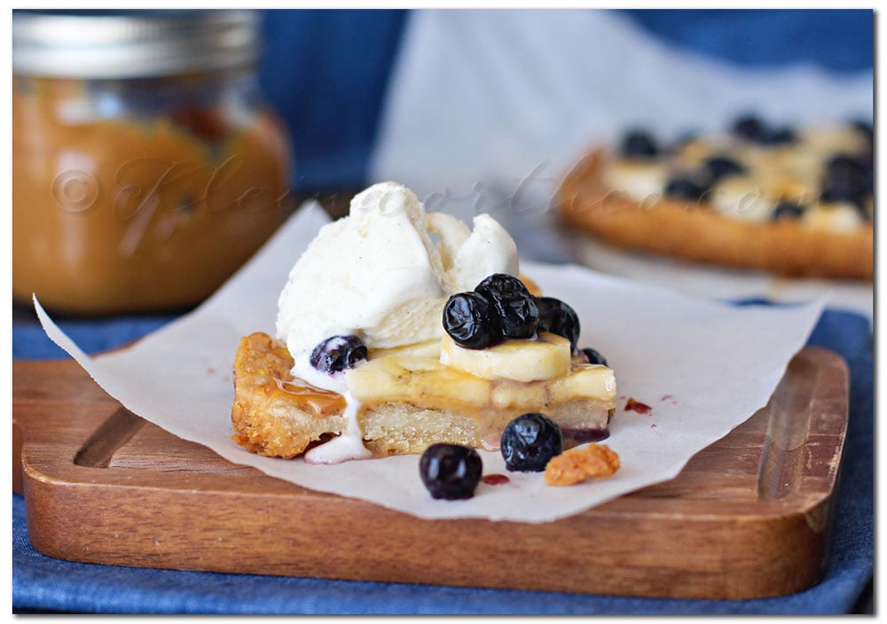 Dulce de Leche Banana Blueberry Pie Bars, gluten free crust, slow cooker recipe