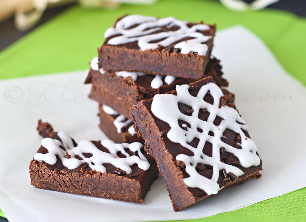 Chocolate Gingerbread Cookie Bars