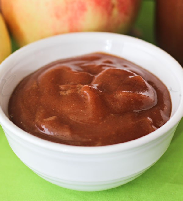 Crock Pot Cinnamon & Brown Sugar Apple Sauce