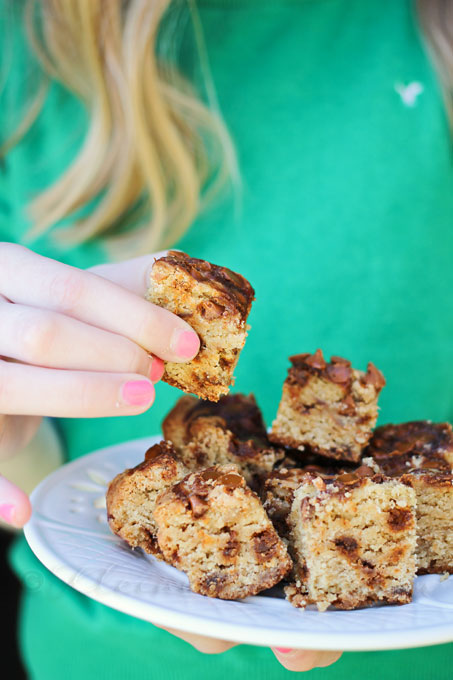 Pumpkin Cinnamon Chip Blondies by kleinworthco.com Yum!