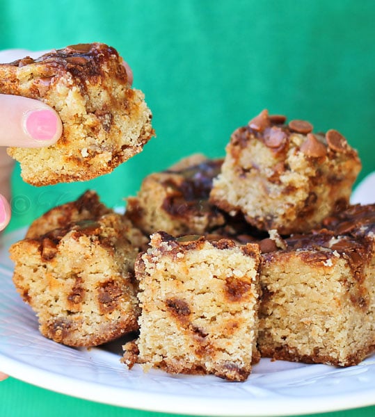 Pumpkin Cinnamon Chip Blondies by kleinworthco.com Yum!