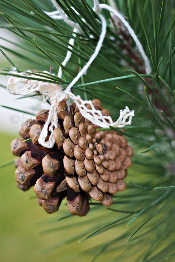 Simple Pine Cone Ornaments