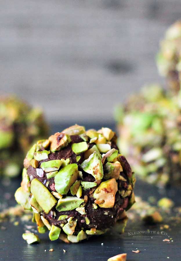 How to make Dark Chocolate Pistachio Truffles