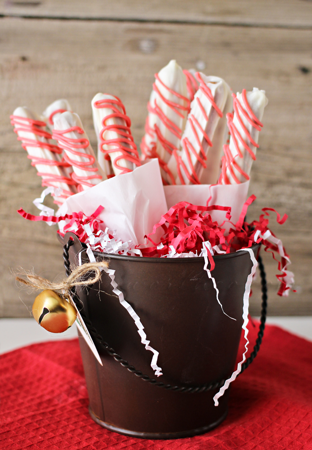 Candy Cane Pretzels