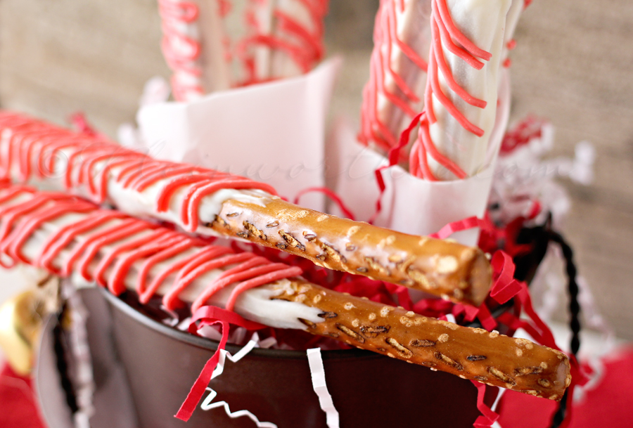 Candy Cane Pretzels