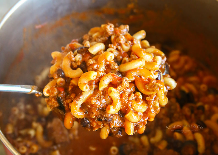 Easy beef macaroni soup