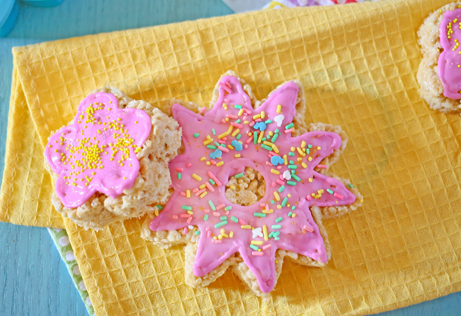 Spring Flora Krispies + {Giveaway}