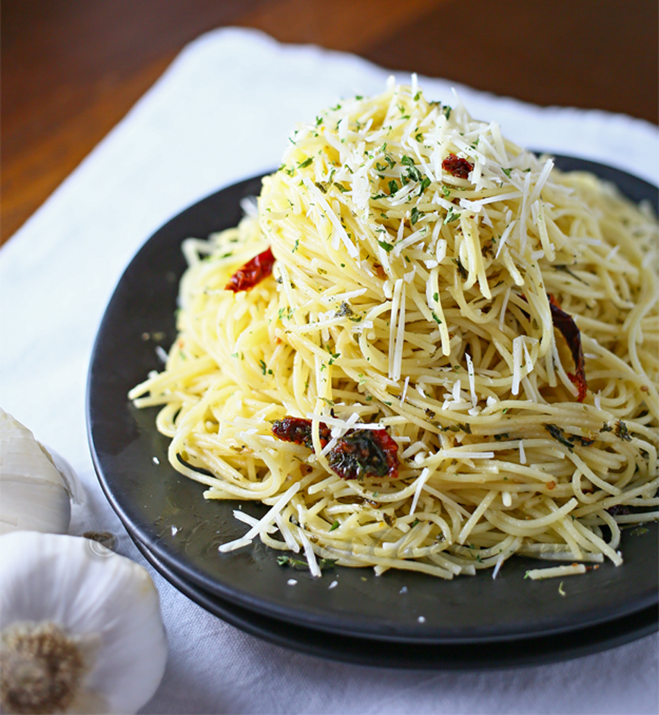 Angel Hair Pasta in Burgundy Garlic Sauce - Kleinworth & Co