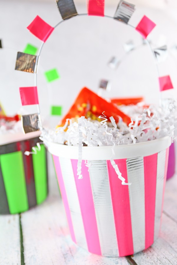 DIY Easter Bucket #DuckTape