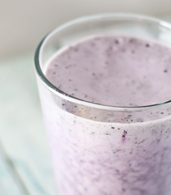 Simple Blueberry Smoothie from www.kleinworthco.com