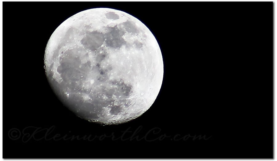 Moon Image by Kleinworth & co.