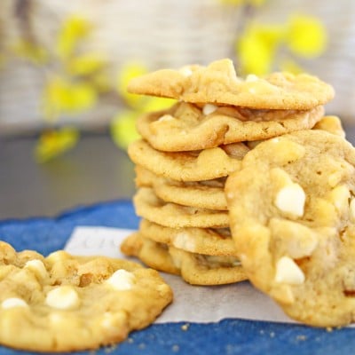 Banana Macadamia Nut Cookies