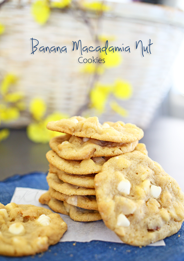 Banana Macadamia Nut Cookies