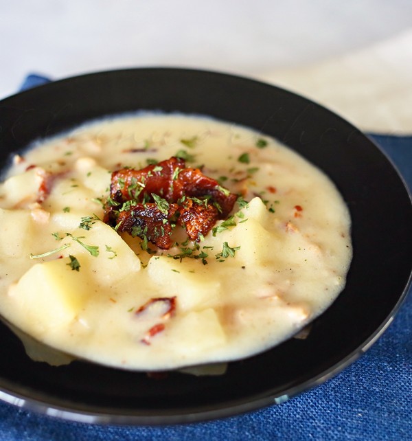 Slow Cooker Clam Chowder