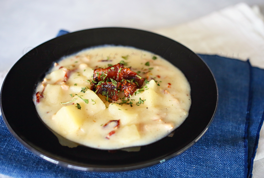 Slow Cooker Clam Chowder