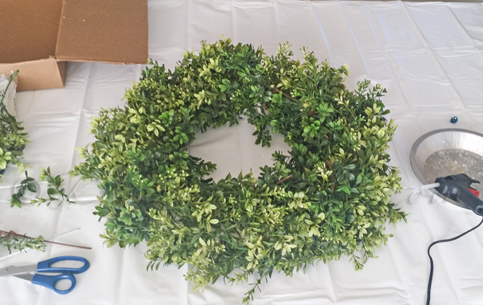 Boxwood Wreath from kleinworthco.com