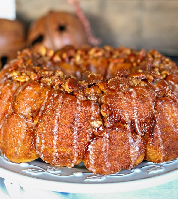 Gingerbread & Eggnog Monkey Bread