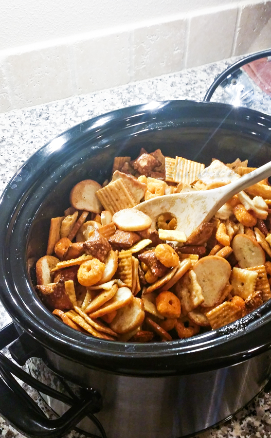 Slow Cooker Snack Mix