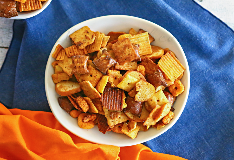 Slow Cooker Snack Mix