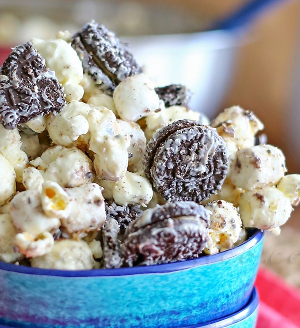 Reese's Oreo Popcorn