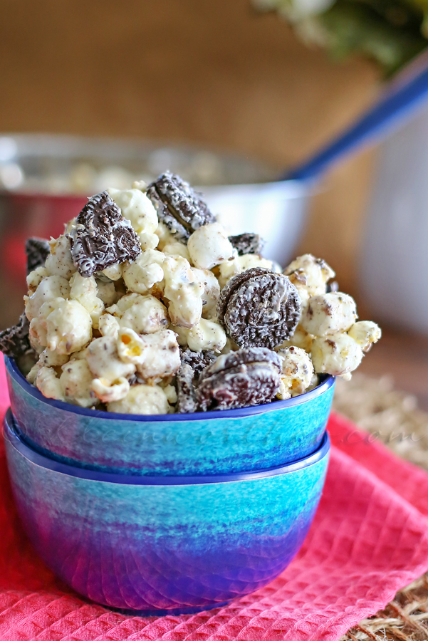 Reese's Oreo Popcorn