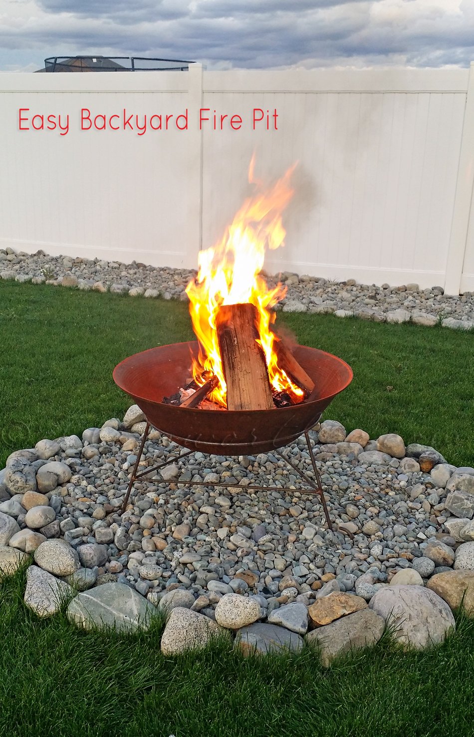 Easy Backyard Fire Pit {In Less than 30 Minutes}  Kleinworth  Co