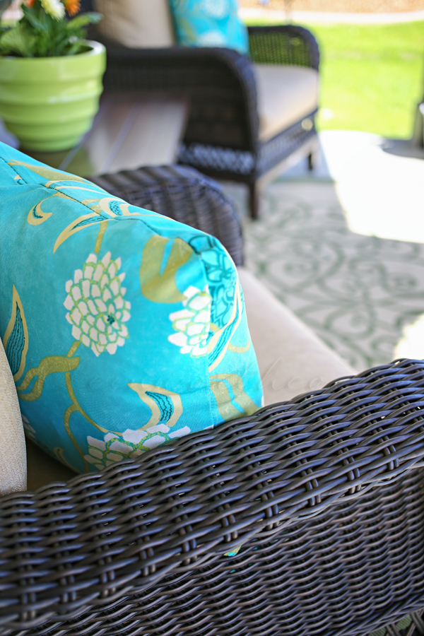 Outdoor Pillow Makeover