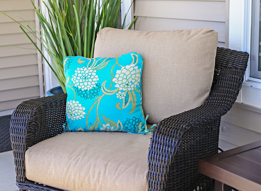 Outdoor Pillow Makeover