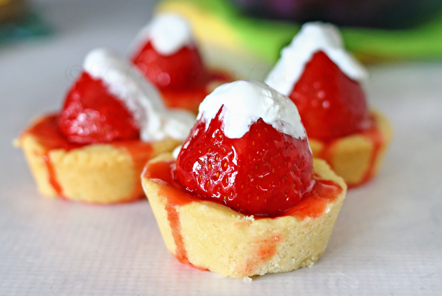 Sugar Cookie Strawberry Pies