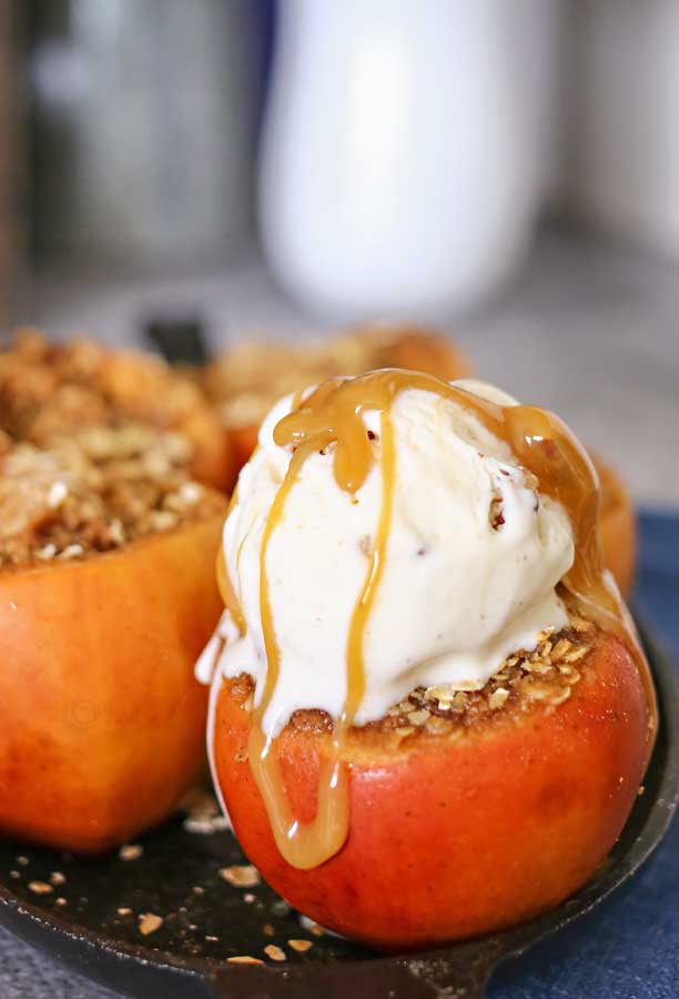 Crock Pot Baked Apples