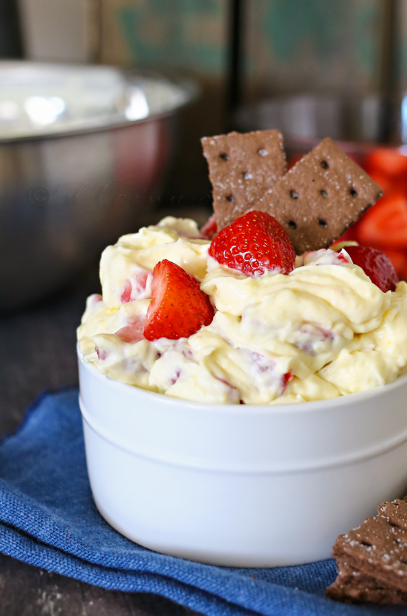 Strawberry & Banana Dessert Dip