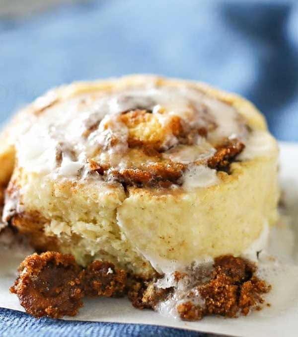 Caramel Macchiato Cinnamon Rolls