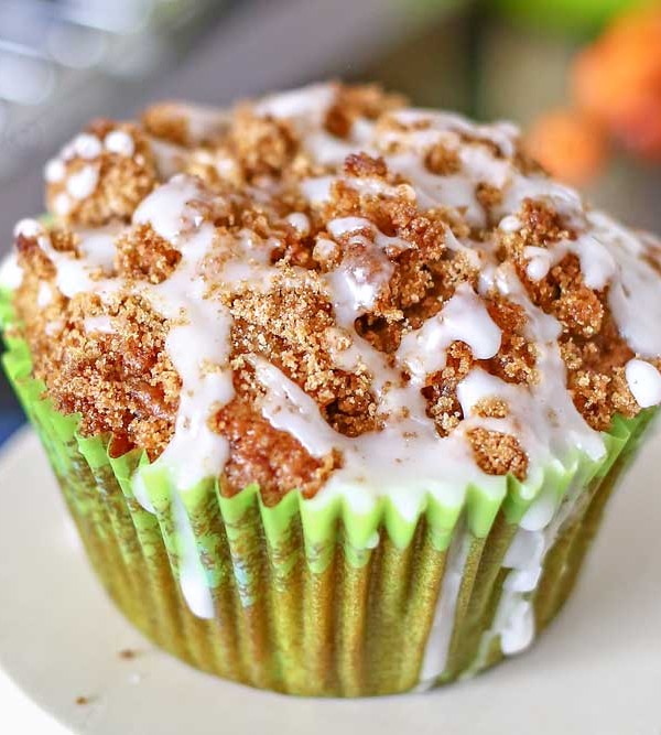 Apple Crumb Cakes