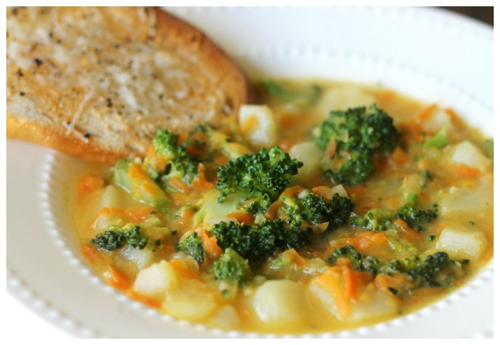 Cheesy-Vegetable-Chowder