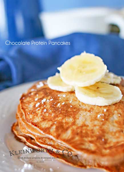 3 Ingredient Chocolate Protein Pancakes