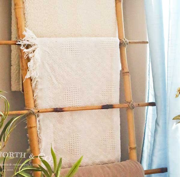 Bamboo Blanket Ladder