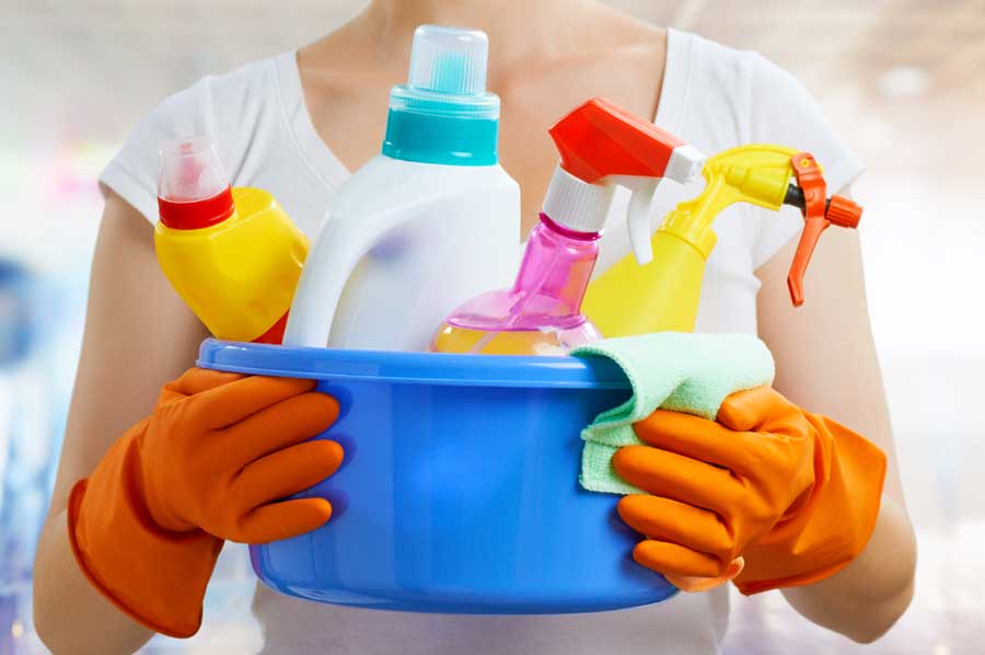 It's time to scour the house & purge the clutter. These Top 5 Must Have Spring Cleaning Items will help you get your nest sparkling clean & fresh in no time! 