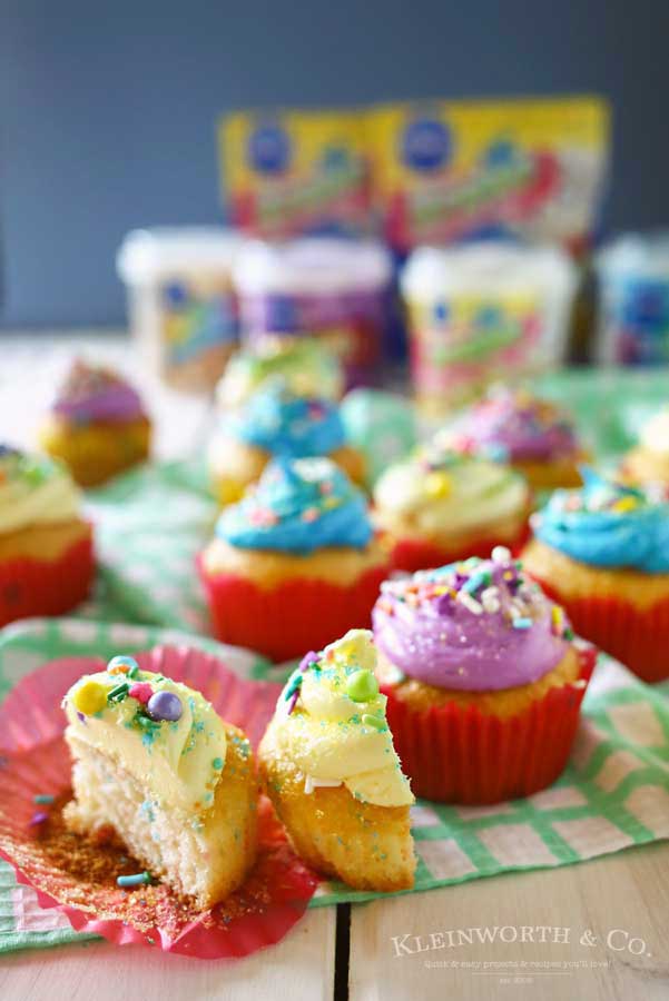 Have fun & get creative with this Easter with Funfetti® Easter Cupcakes. They are an adorable Easter dessert idea that's great for your celebration! Decorating cupcakes is so much more fun than decorating eggs. With vibrant colors & an abundance of sprinkles, we can really bring out the imagination too.