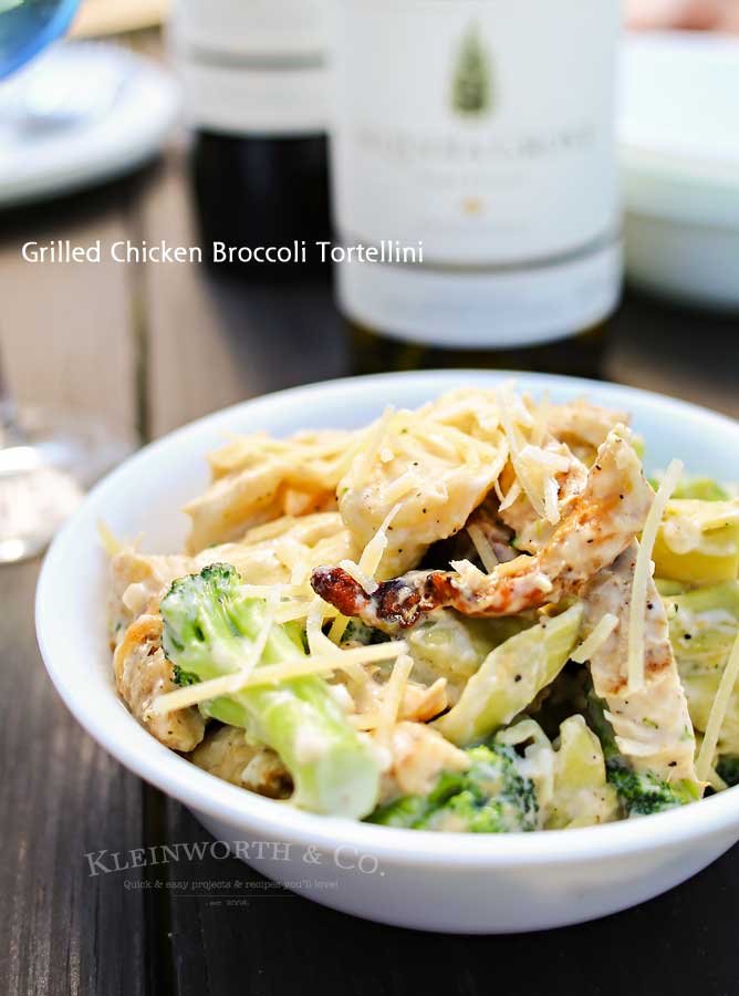 Grilled chicken, broccoli & tortellini in a creamy garlic cheese sauce makes this Grilled Chicken Broccoli Tortellini a delicious easy family dinner idea.