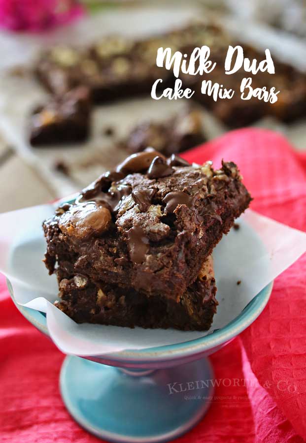 Milk Dud Cake Mix Bars - Incredibly simple & easy desserts don't get any more delicious than this.