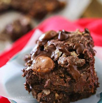 Milk Dud Cake Mix Bars are just another yummy bar recipe that is a MUST MAKE!