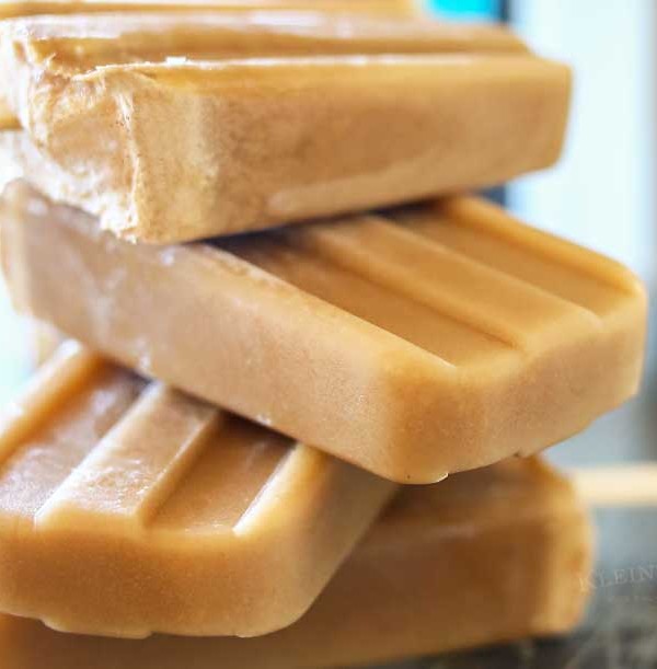 Coconut Mocha Pops - if you love iced coffee & the tropical flavor of coconut, you will love these