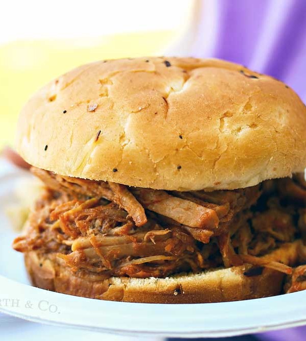 Kansas City Pulled Pork Sandwich Recipe that's super easy to make.