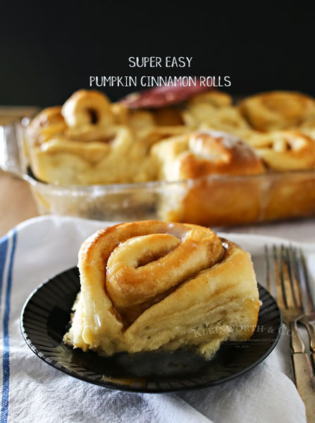 Super Easy Pumpkin Cinnamon Rolls